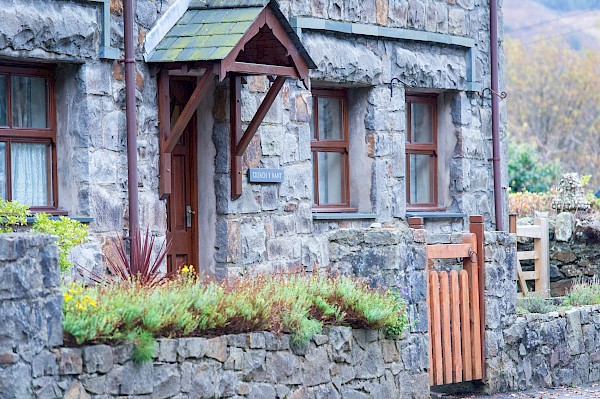 Snowdonia Holidays - Cilfach-y-Nant - Self Catering Cottage Snowdonia - Sleeps 5 Cilfach-y-Nant