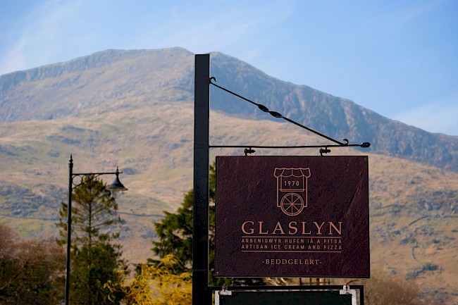 Glaslyn Icecream Parlour & Pizzeria